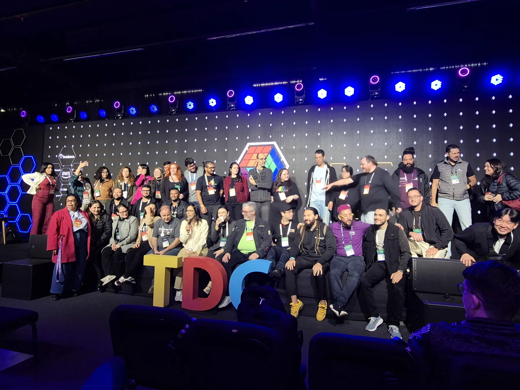 Participantes reunidos no palco do TDC São Paulo 2026, edição de 20 anos